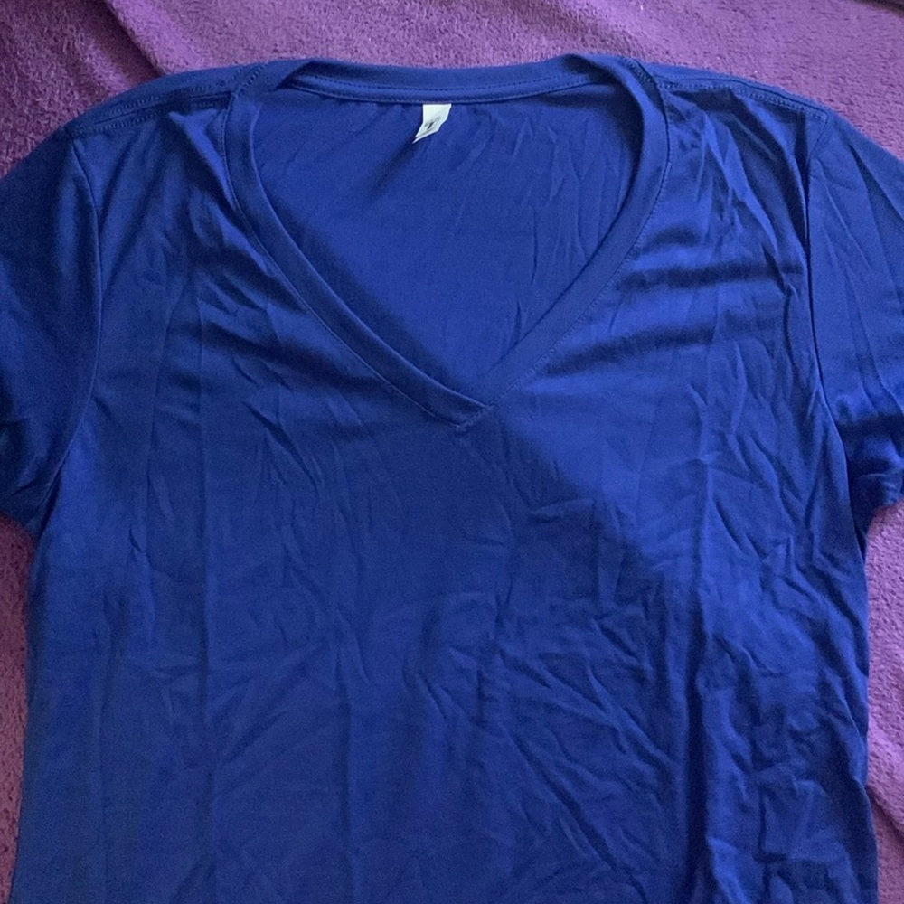 Women’s Ideal T V-neck Tee